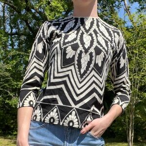 3/$30 Vintage 60’s Top